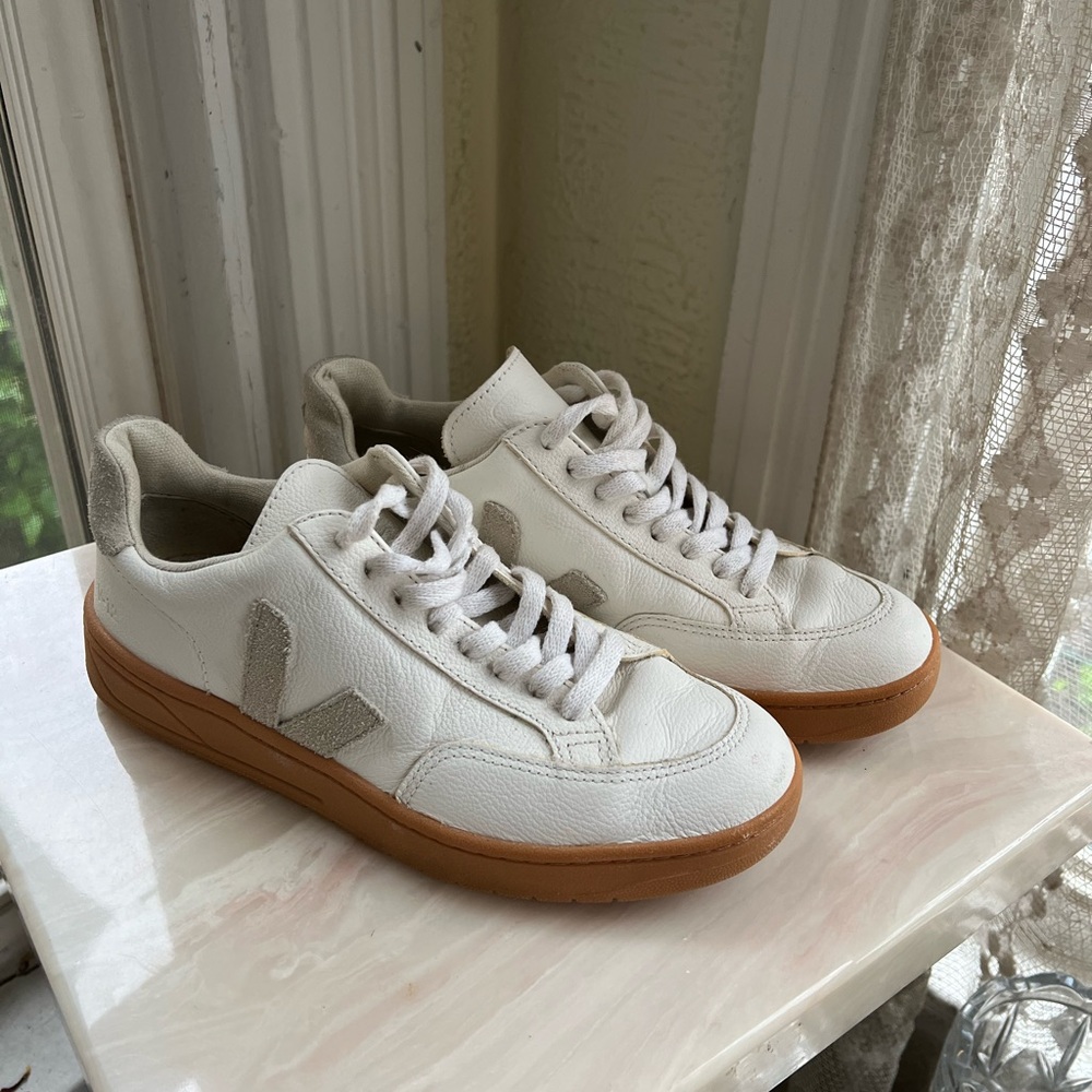 Veja Gum Sole Sneakers